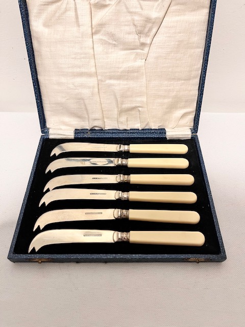 Vintage Silver Plated Boxed Set of 6 Cheese Knives (c.1950)