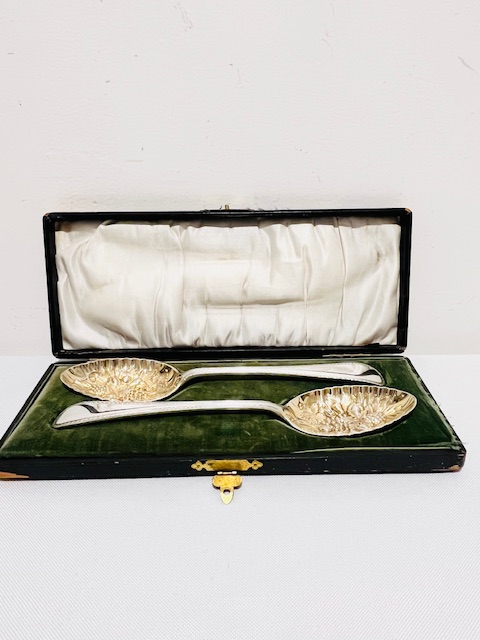 Boxed Pair of Antique Silver Plated Berry Spoons (c.1880)
