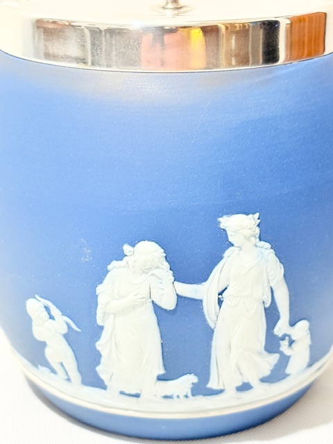 Antique Wedgewood Silver Plated and Jasper Ware Biscuit Box Antique Wedgewood Silver Plated and Jasper Ware Biscuit Box