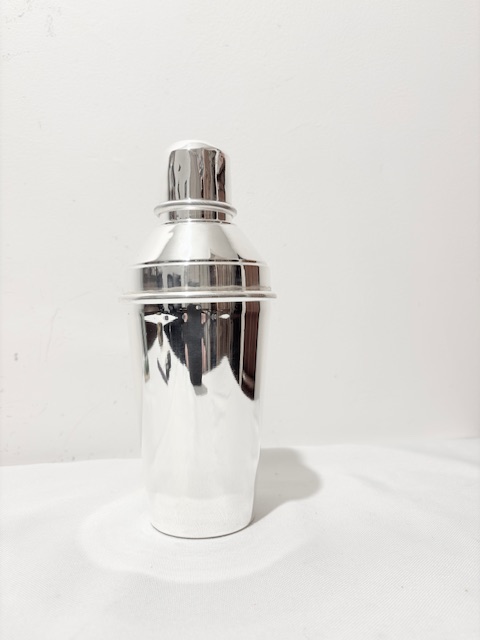 Antique Art Deco in Design Silver Plated Cocktail Shaker