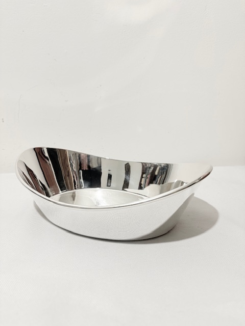 Antique Hotel Ware Silver Plated Bread Dish