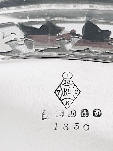 Handsome Round Boldly Mounted Antique Silver Plated Salver Handsome Round Boldly Mounted Antique Silver Plated Salver