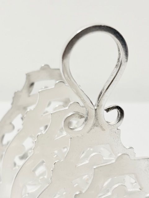 Attractive Victorian Antique Silver Plated Toast Rack Attractive Victorian Antique Silver Plated Toast Rack