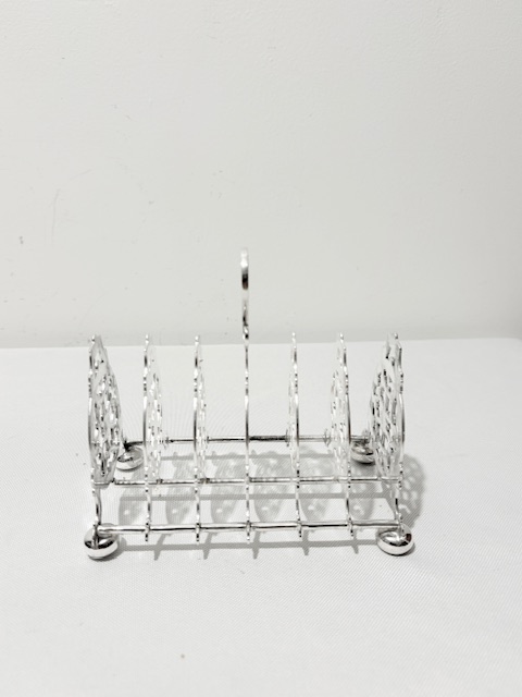 Attractive Victorian Antique Silver Plated Toast Rack Attractive Victorian Antique Silver Plated Toast Rack
