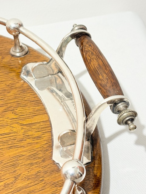 Smart Antique Silver Plated and Oak Tray with Central Vacant Shield