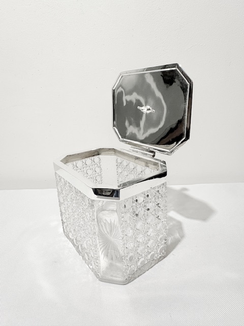 Antique Silver Plated and Cut Glass Biscuit Box with Bust of a Lady Finial Antique Silver Plated and Cut Glass Biscuit Box with Bust of a Lady Finial