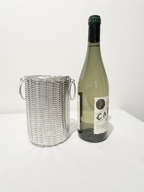 Unusual Vintage Silver Plated Basket Weave Decoration Wine Bottle Coaster Stand