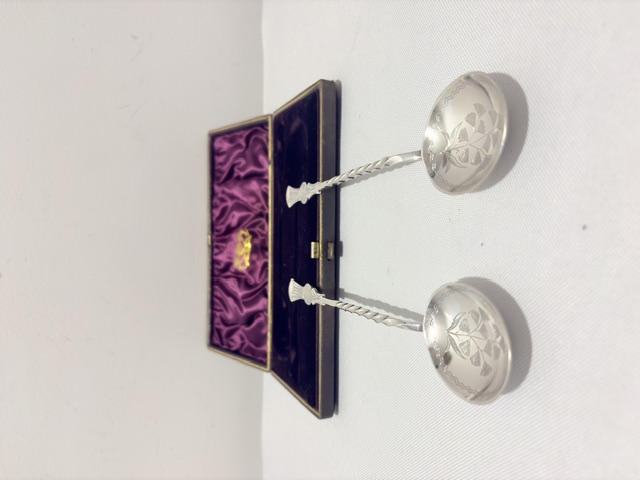 Boxed Pair of Silver Plated Jam or Serving Spoons Boxed Pair of Silver Plated Jam or Serving Spoons