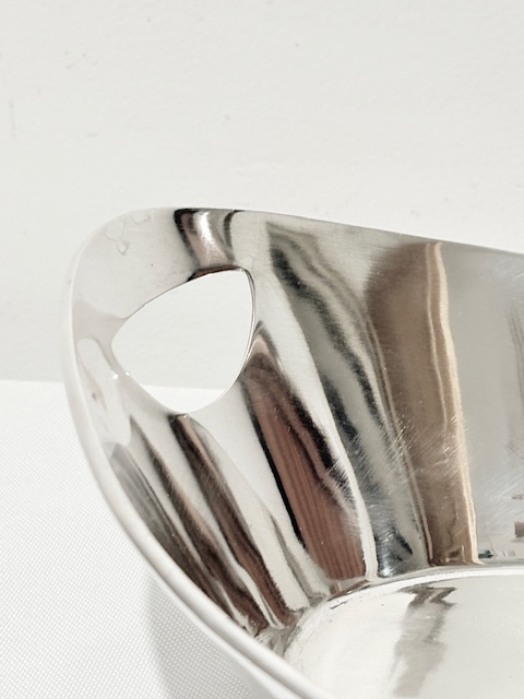 Antique Simple in Design Silver Plated Bread Roll Dish Antique Simple in Design Silver Plated Bread Roll Dish