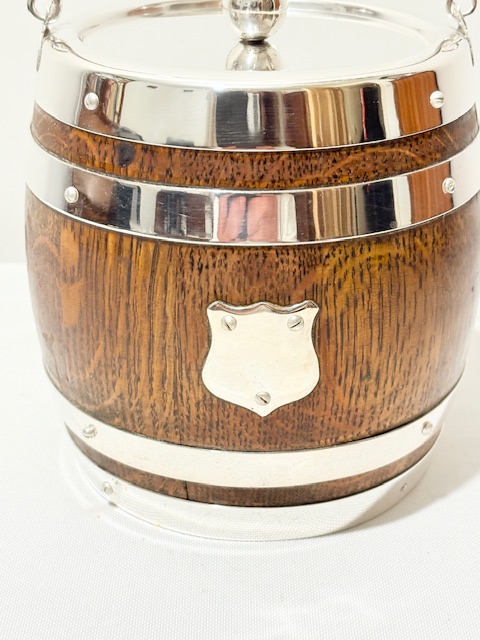Smart Vintage Oak and Silver Plated Biscuit Box with Bold Ball Finial Smart Vintage Oak and Silver Plated Biscuit Box with Bold Ball Finial